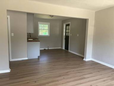 Main picture of 4011 Jewell St