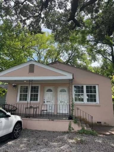 Main picture of 1819 English St