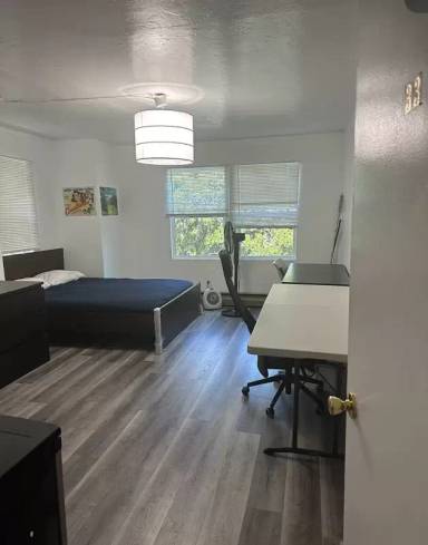 Main picture of 1708 Euclid Ave