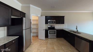 Main picture of Summit Townhomes