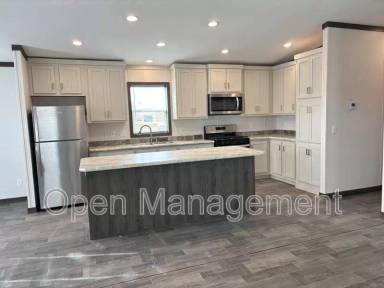 Main picture of Starcrest Terrace Mobile Home Community
