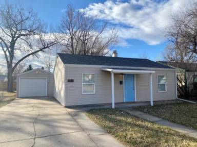 Main picture of 105 Saint Patrick St