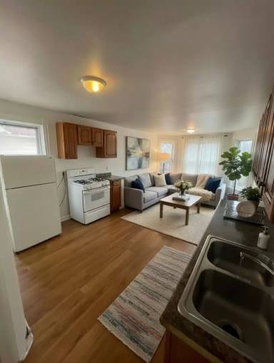 Main picture of 1201 Hagerer St