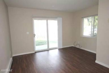 Main picture of 144 3rd St W