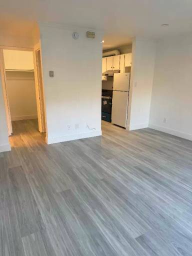 Main picture of 27 Stevens Pl