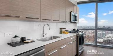 Main picture of 727 West Madison