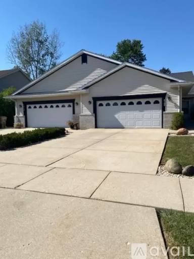 Main picture of 8122 14 Ave
