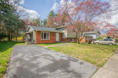 Main picture of 803 Leverton Rd