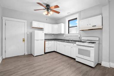 Main picture of 4965 Hummelsheim Ave