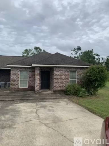 Main picture of 601 Ginger Ln