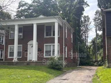 Main picture of 1115 Richmond Ave
