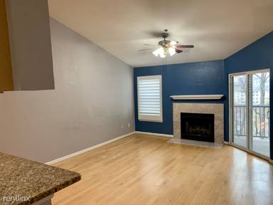 Main picture of The Pointe At Park Center