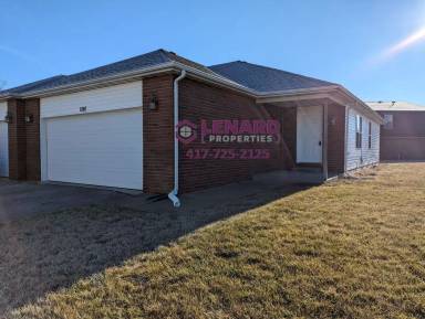 Main picture of 5700 N Tan Ln