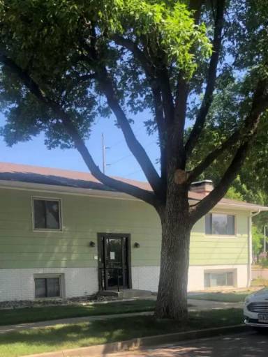 Main picture of 1204 E Pam Rd