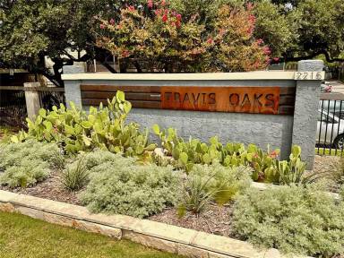 Main picture of Travis Oaks Condominiums