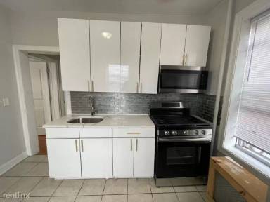 Main picture of 943 Pavonia Ave