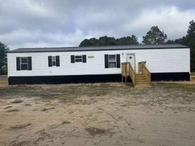 Main picture of 106 Tim Hickey Cir