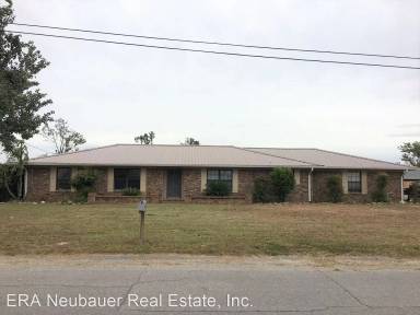 Main picture of 5113 N Lakewood Dr