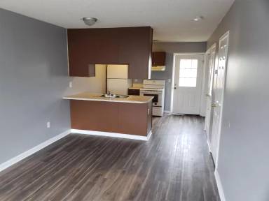 Main picture of 793 Bermuda St