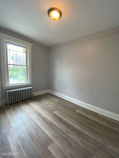 Main picture of 130 Wade St