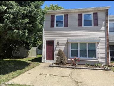 Main picture of 5405 Grand Lake Cres