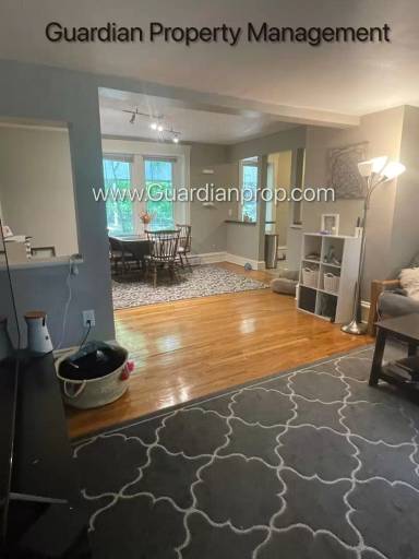 Main picture of 1110 Kenwood Pkwy