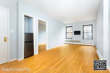 Main picture of 242 W 56th St