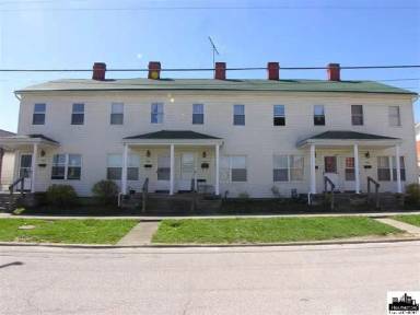 Main picture of 426 10th St W