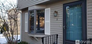 Main picture of 237 Allen Ave