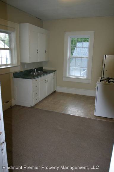 Main picture of 608 West St
