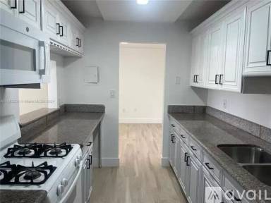 Main picture of Dadeland Grove