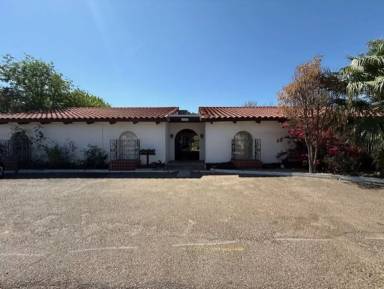 Main picture of 1717 Clark Blvd