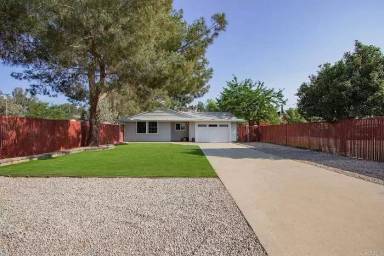 Main picture of 1758 El Cajon Ln