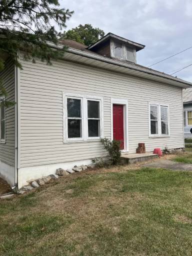 Main picture of 2815-71 Winchester Ave