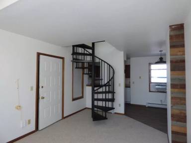 Main picture of 221 Gay St