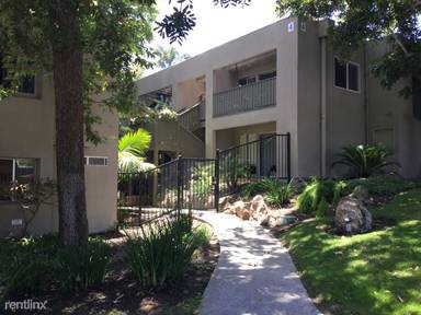 Main picture of 151 W Glaucus St