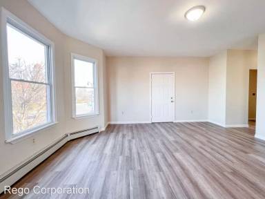 Main picture of 5 Webster St