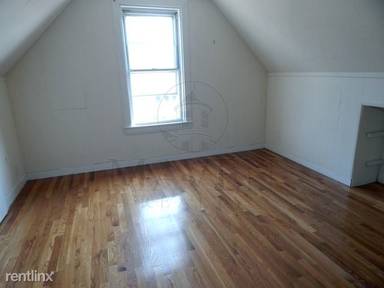 Main picture of 330 Beacon St