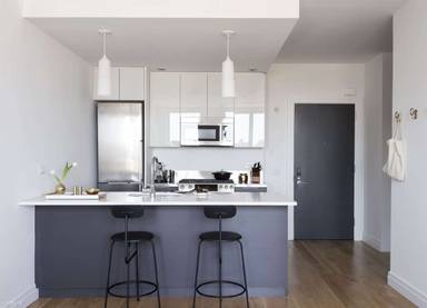 Main picture of 300 Ashland Apartments