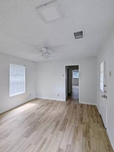 Main picture of 1809 Morrow St