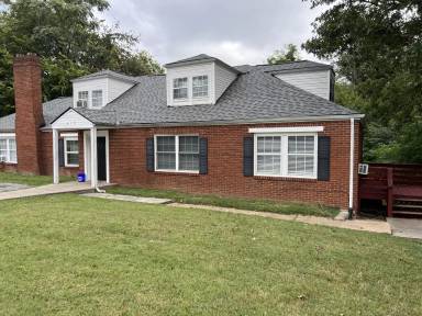 Main picture of 419 Belmont Ave