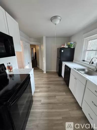 Main picture of 13 Russell St