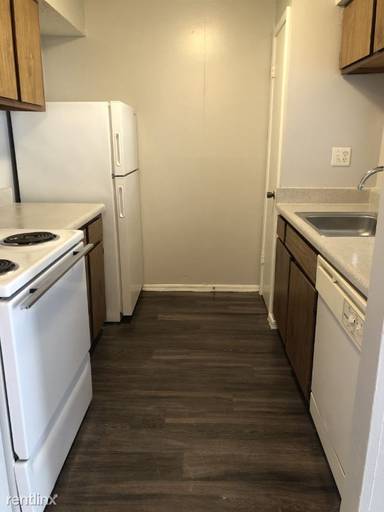 Main picture of 5523-607 NW 50th St