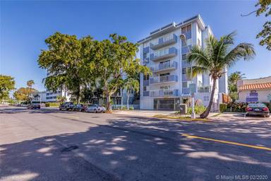 Main picture of Lenox View Condo