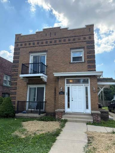 Main picture of 1306 N Main St