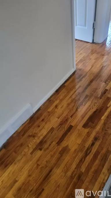 Main picture of 2512 Maplewood Ave