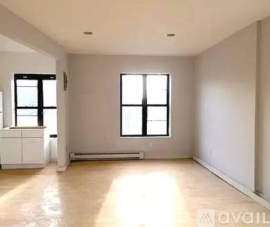 Main picture of 1678 Nostrand Ave