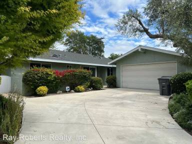 Main picture of 26612 Shadow Wood Dr