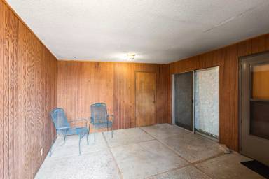 Main picture of 595 S Fisher Ave