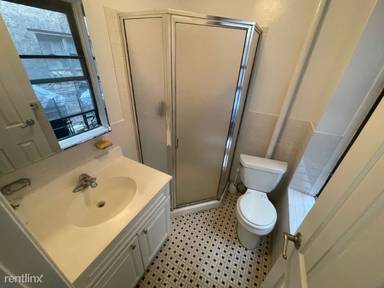 Main picture of 516 E 80th St
